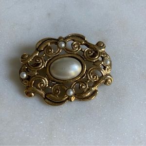 Gold Brooch With Pearl Accents